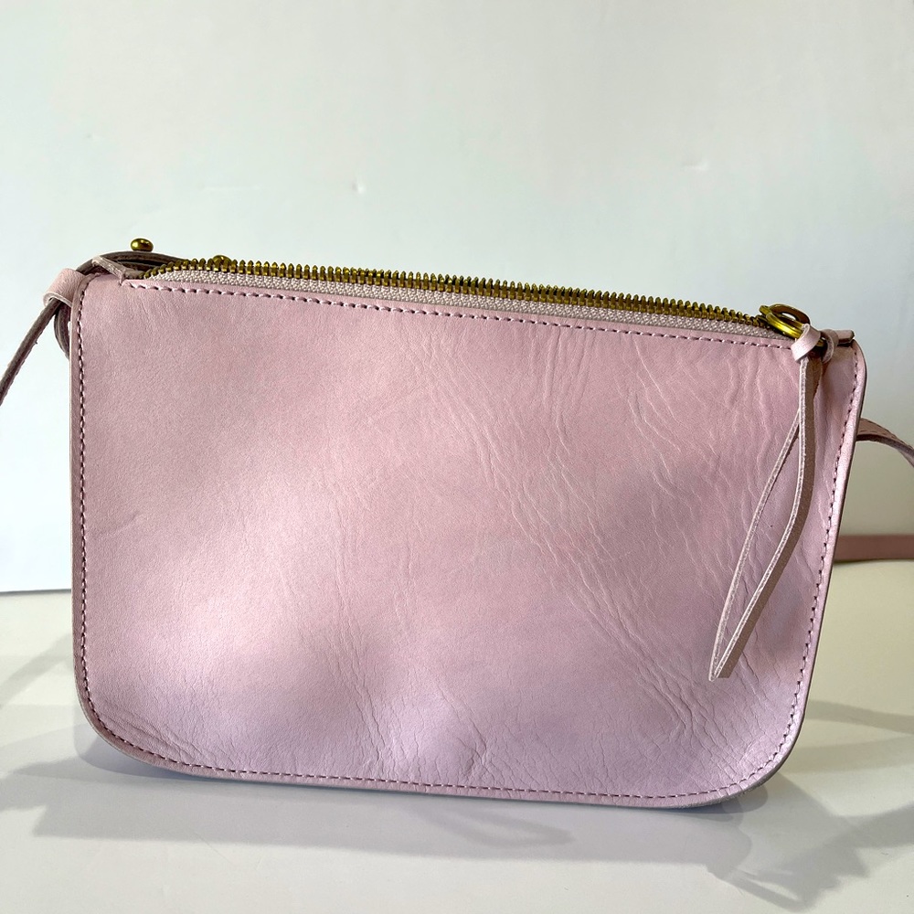 Madewell 
The Simple Crossbody Bag